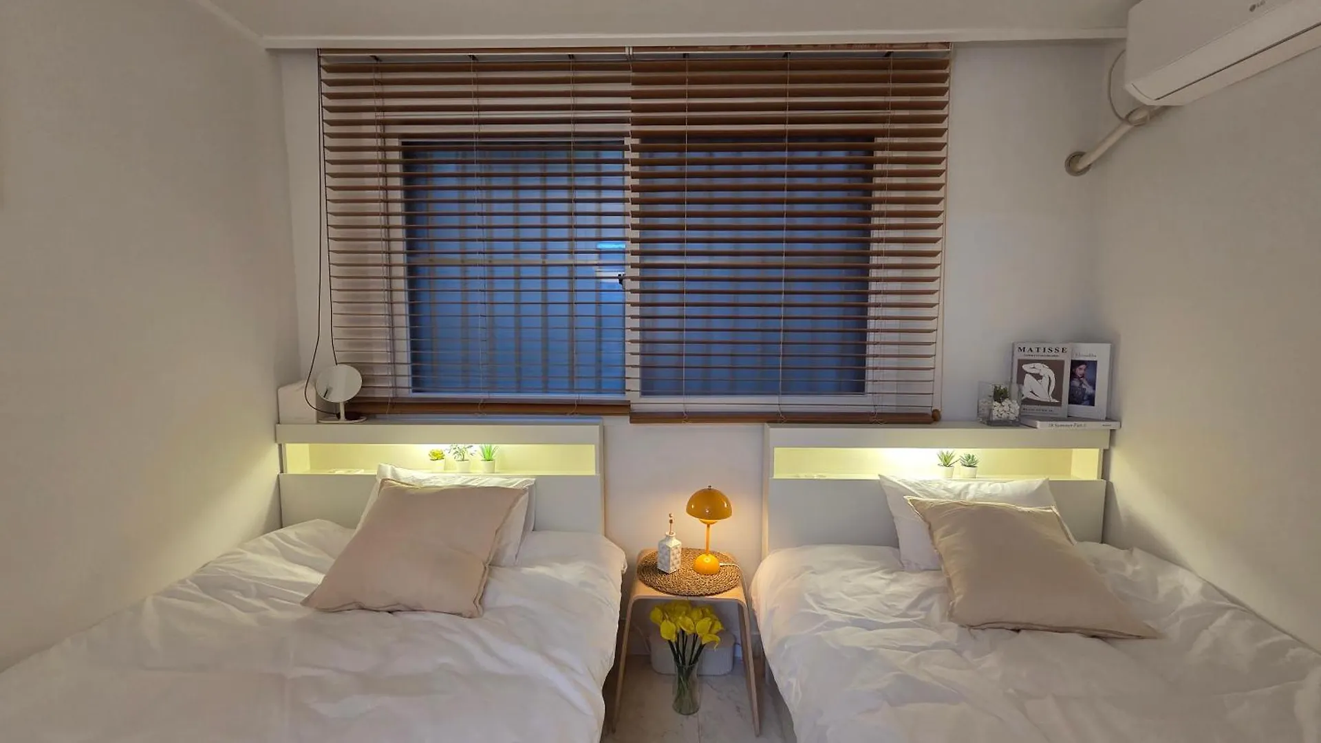 Villa Gangnam Station, Yeoksam Station, 5-Minute Walk, Luggage Storage, Business Trip, 6 People Seul 0*,