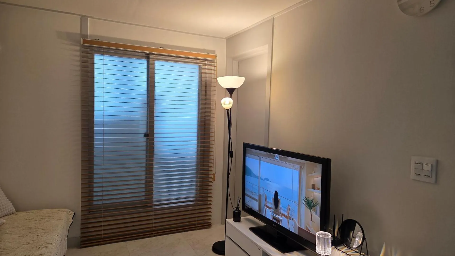 Villa Gangnam Station, Yeoksam Station, 5-Minute Walk, Luggage Storage, Business Trip, 6 People Seul
