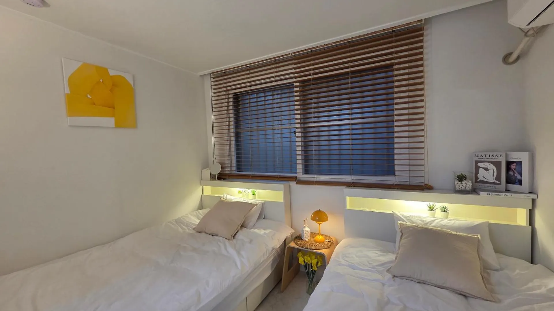 Gangnam Station, Yeoksam Station, 5-Minute Walk, Luggage Storage, Business Trip, 6 People Βίλα Σεούλ